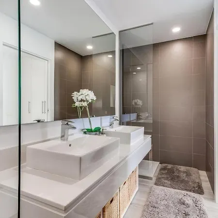Apartment Oceana Townhouse - Cozy 3 Bed Home! *
