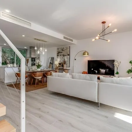 Apartment Oceana Townhouse - Cozy 3 Bed Home! Estepona
